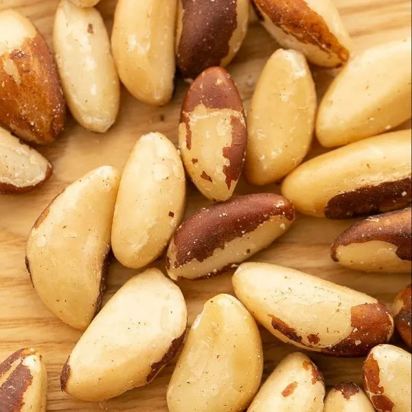 Brazil nuts raw